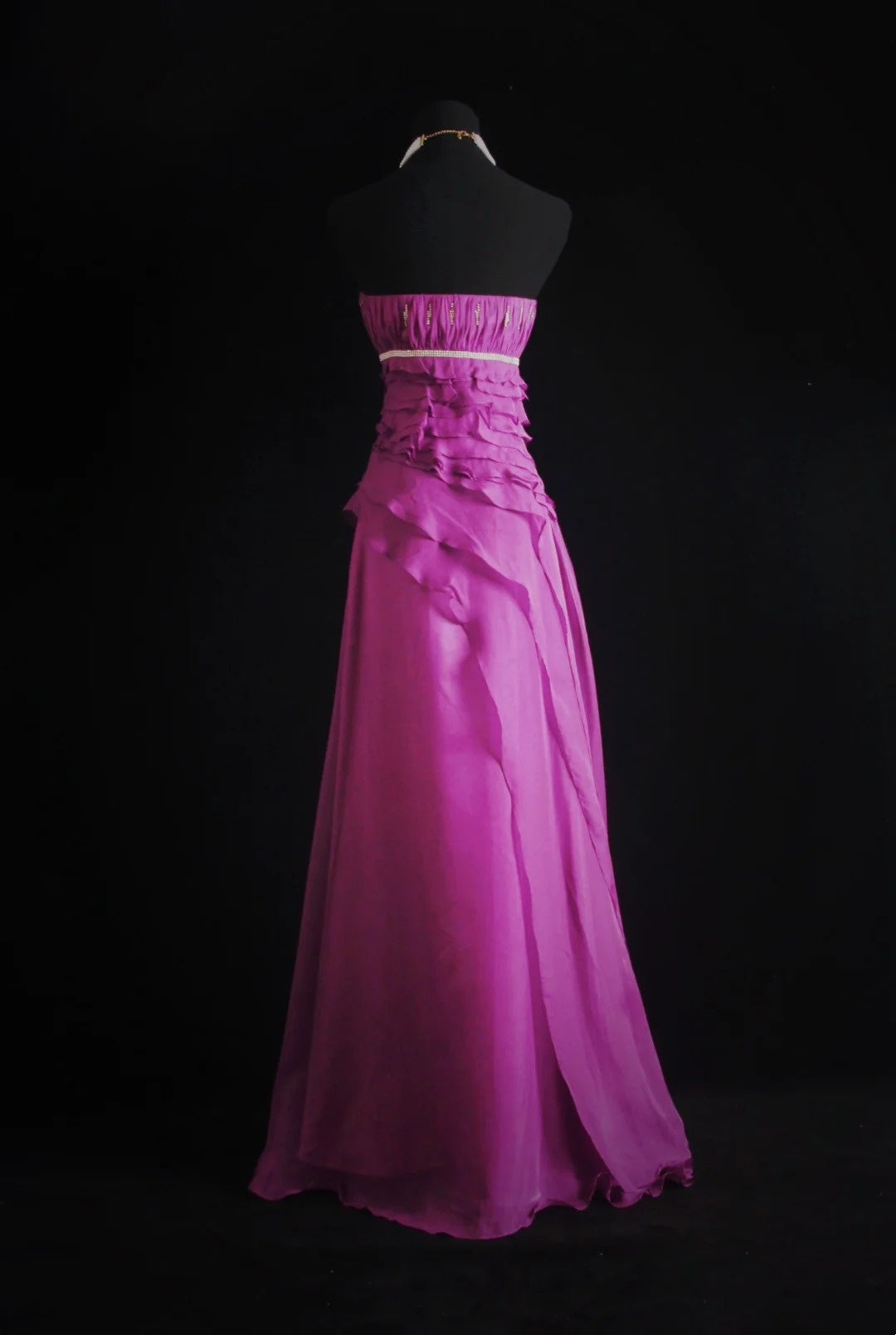 Robe de bal rétro en mousseline de soie, coupe trapèze, décolleté cœur, ornée de perles, inspiration princesse, référence N775