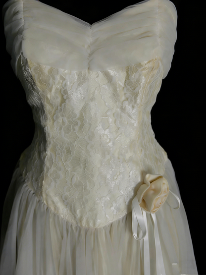 Robes de mariée simples ligne A décolleté cœur longueur thé dentelle robe de mariée ajustée N2132