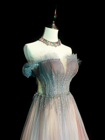 Robe de bal longue plissée, coupe trapèze, épaules dénudées, cape, manches en tulle, style années 1760, N1584