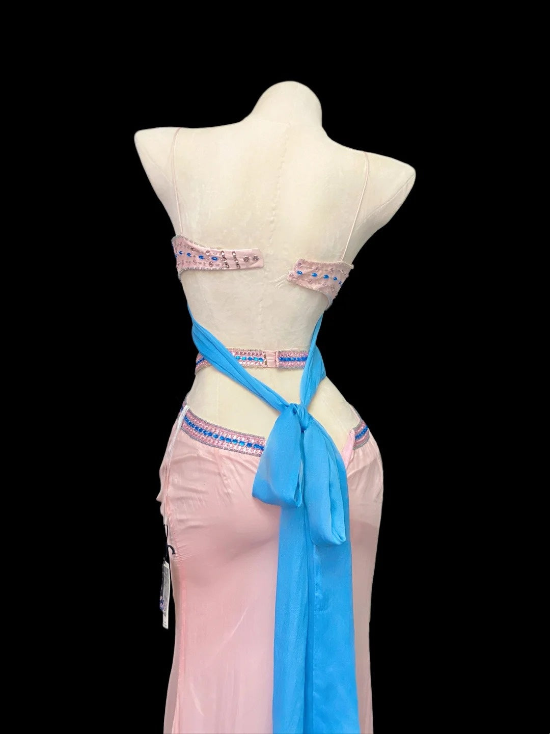 Robes de bal longues sirène extravagantes à fines bretelles roses asymétriques Inspo tenues de soirée RB4017