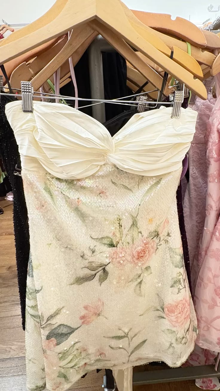 Glitter A Line Spaghetti Straps Champagne Floral Spring dress Sequin Short Homecoming 21th 16th Birthday Cocktail Ideas Outfits RB8306