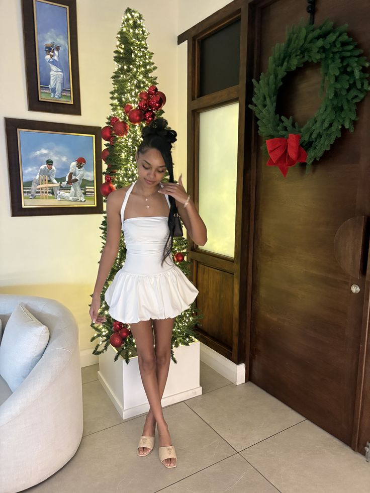Robe de bal courte blanche pour filles noires avec licou en ligne A élégante, inspiration Nuit à Rio - Idées de robes de retour RB4051