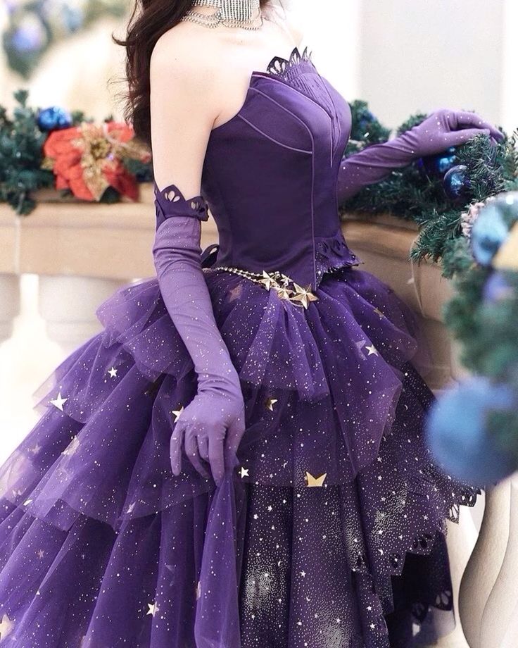Luxuriöses, trägerloses Ballkleid in Traubenfarbe mit Spitze, Modell 2026, Abschlussballkleid, 16. Geburtstagskleid für Damen, formelles Abendkleid AB1207