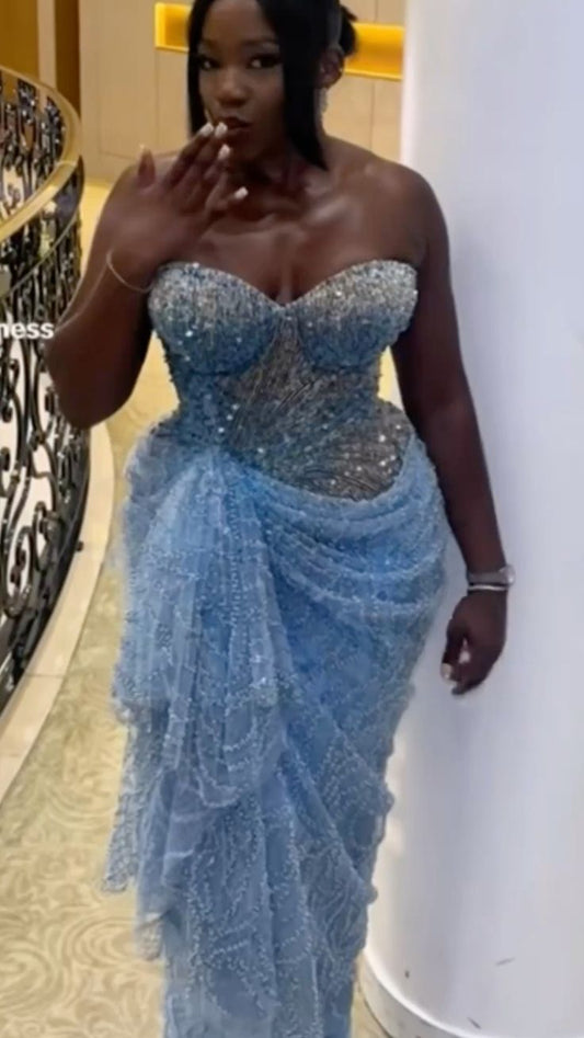 Glitzerndes Sweethart blaues Übergröße-Abendkleid Ballkleid mit Rüschen Meerjungfrau Bodycon für Damen N4090