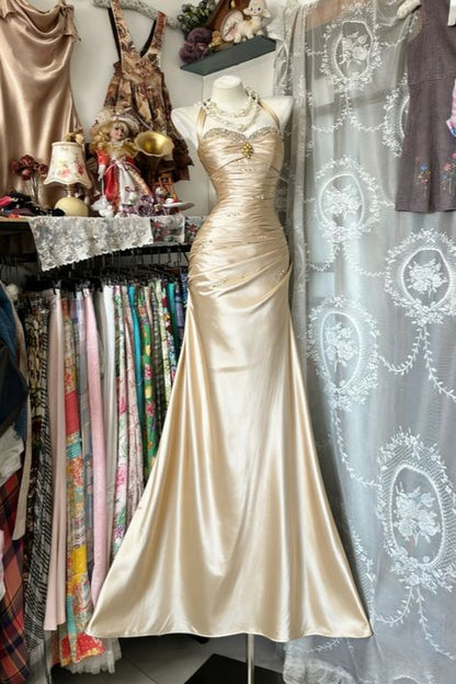 Robe de bal longue fourreau dos nu vintage, robe de soirée bleue en satin perlé, robe d'anniversaire sans manches N1781