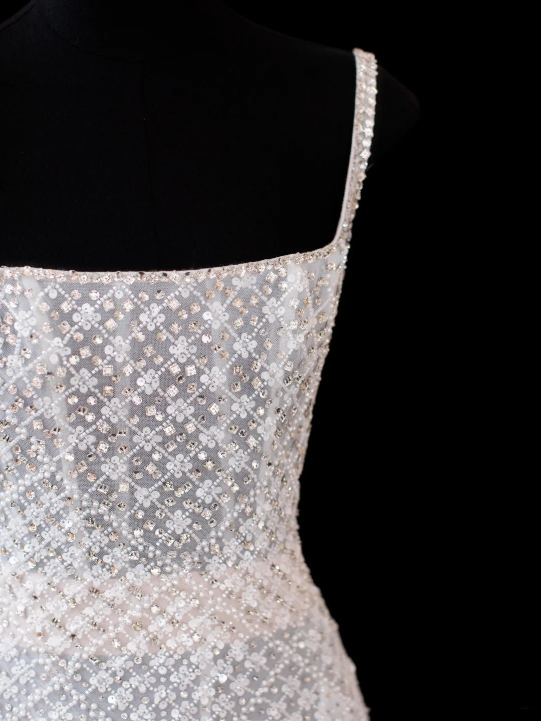 Robe de soirée longue en mousseline blanche coupe trapèze à col carré et paillettes, Robe de bal Tenues de cérémonie RB3933