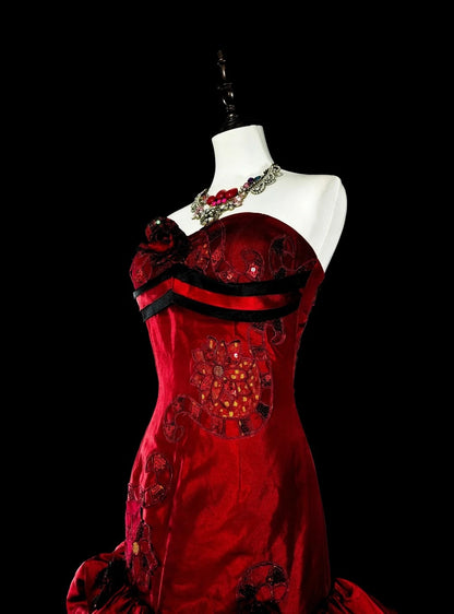 Robes de bal vintage sirène bustier plissées satin bordeaux avec appliques longue robe de soirée N2373