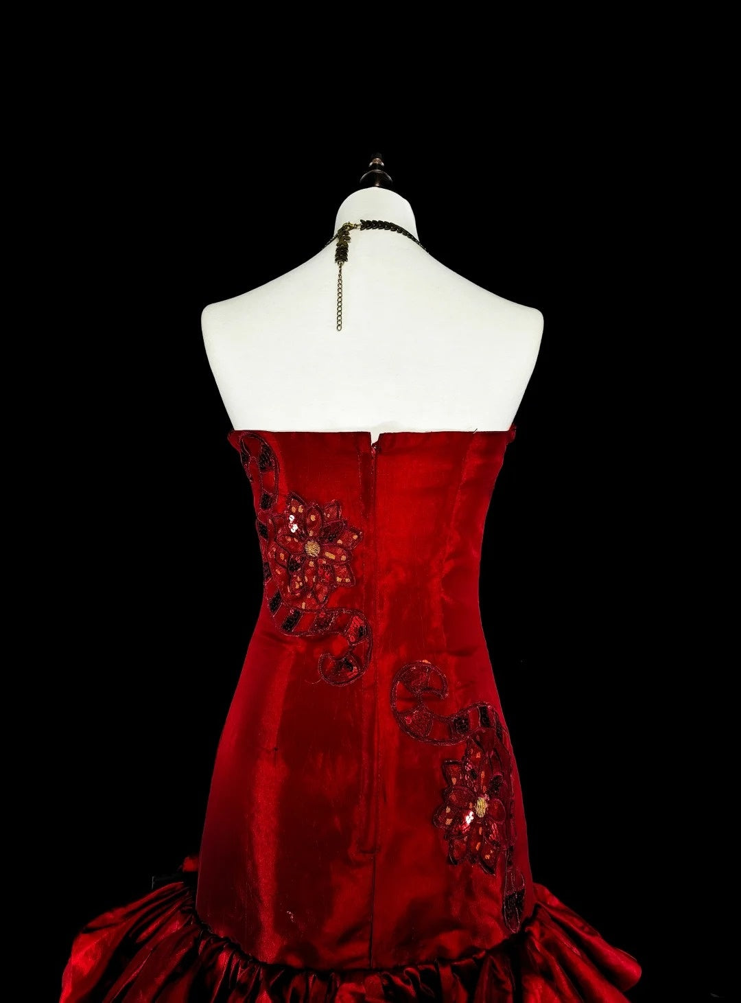 Robes de bal vintage sirène bustier plissées satin bordeaux avec appliques longue robe de soirée N2373