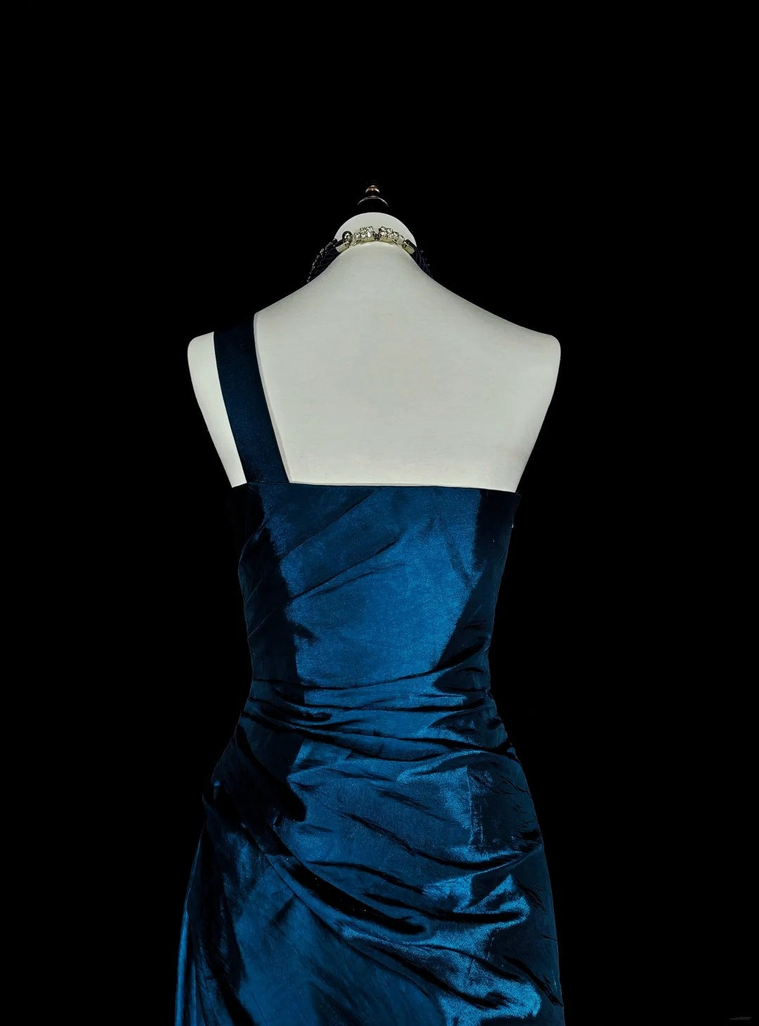 Vintage Ballkleider Meerjungfrau One Shoulder Marineblaues Satin mit Perlen Spitze Langes Partykleid N2371