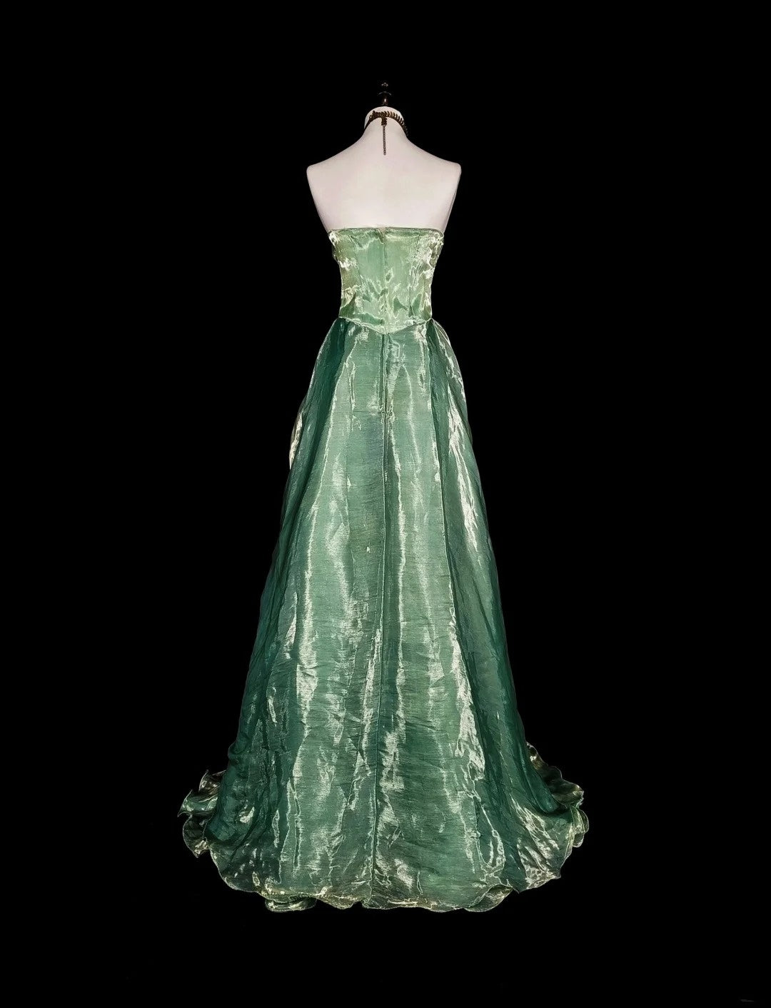 Robe de bal longue vintage vert sauge, bustier, coupe trapèze, en organza, années 70, référence N1835