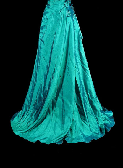 Robe de bal longue vintage sirène asymétrique verte années 70 avec plis et perles, N1838