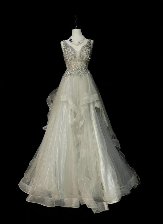 Vintage Ballkleid mit V-Ausschnitt, silberner Tüll mit Perlenbesatz, Abschlussballkleid, Sweet 16 Kleid, Quinceañera Kleid, lang, 15 Vestidos De Fiesta N1439