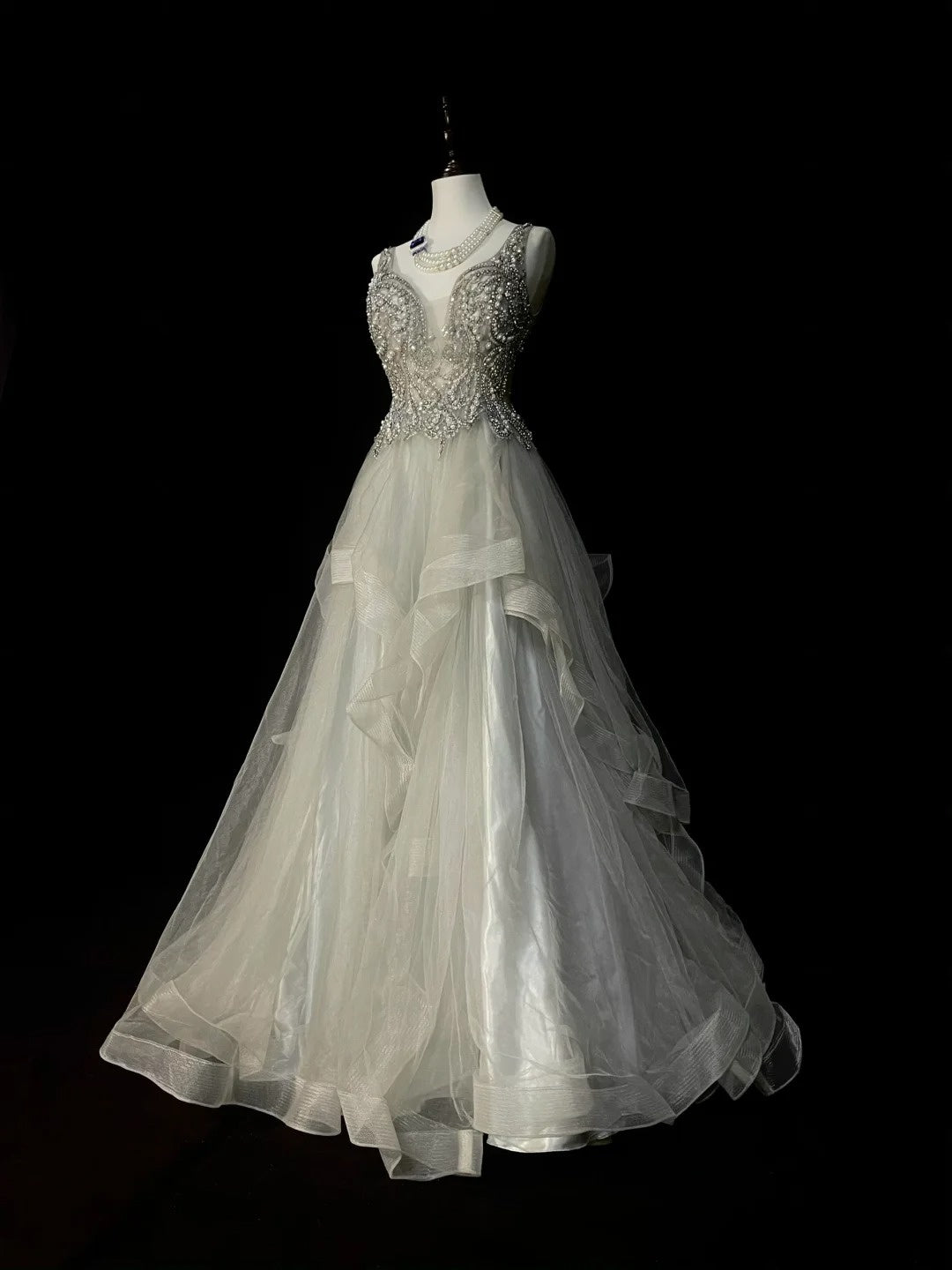 Vintage Ball Gown V Neck Silver Tulle With Beaded Prom Sweet 16 Dresses Quinceanera Dress Long 15 Vestidos De Fiesta N1439