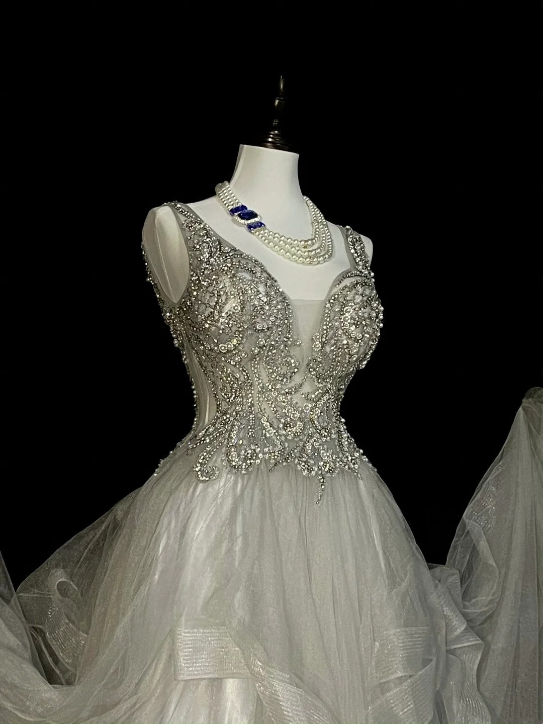 Vintage Ball Gown V Neck Silver Tulle With Beaded Prom Sweet 16 Dresses Quinceanera Dress Long 15 Vestidos De Fiesta N1439