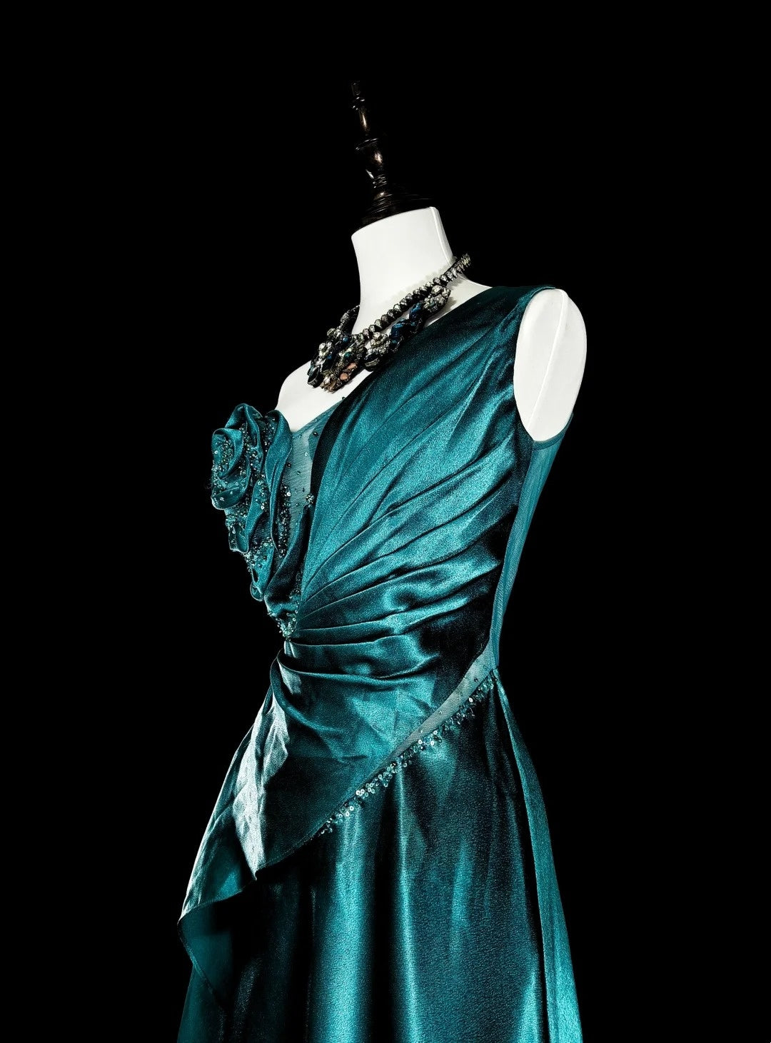 Robes de bal vintage, esthétique rétro années 1950, élégantes, coupe trapèze, vert foncé, longues, inspiration robes de soirée N1992