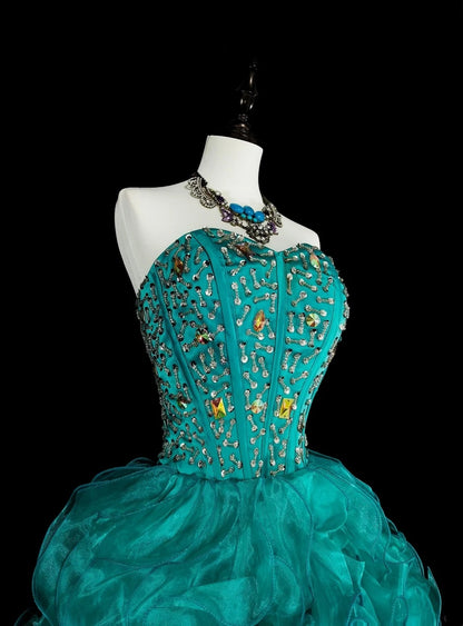 Robe de bal longue vintage années 1760, bustier cœur, en organza vert, sans manches, à volants superposés, N1588
