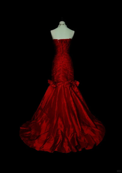 Robe de bal longue sirène vintage sans bretelles en tulle rouge avec appliques, style années 80, référence N1440