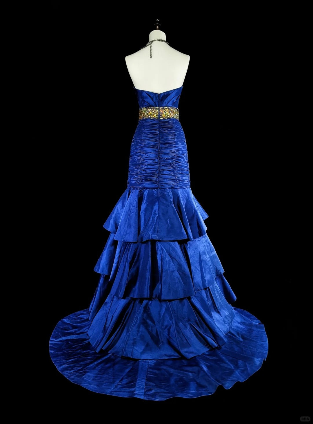 Robes de bal vintage Sirène Cœur Bleu Royal Haut Bas Avec Perles Longue Robe de Soirée N2370