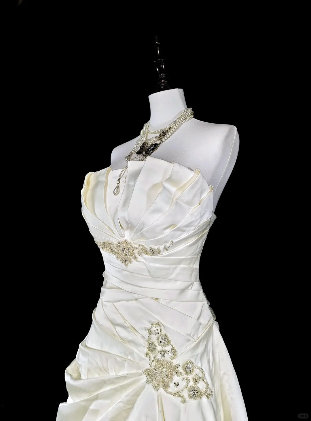 Einzigartige Hochzeitskleider Meerjungfrau Trägerlos Elfenbein mit Perlen und Kristallen Lange Brautkleid N3419
