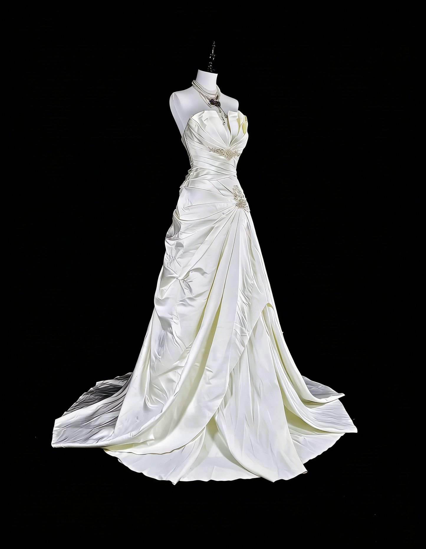 Einzigartige Hochzeitskleider Meerjungfrau Trägerlos Elfenbein mit Perlen und Kristallen Lange Brautkleid N3419