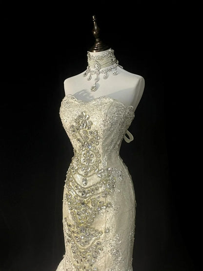 Robe de mariée vintage années 80, coupe sirène, bustier cœur, dentelle ivoire et tulle, longue, cintrée, N1470