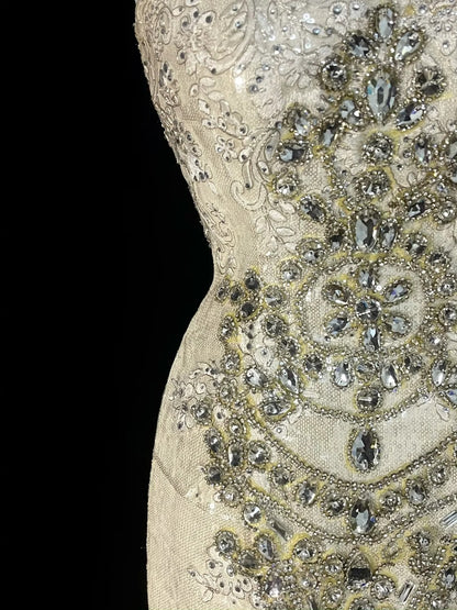 Robe de mariée vintage années 80, coupe sirène, bustier cœur, dentelle ivoire et tulle, longue, cintrée, N1470
