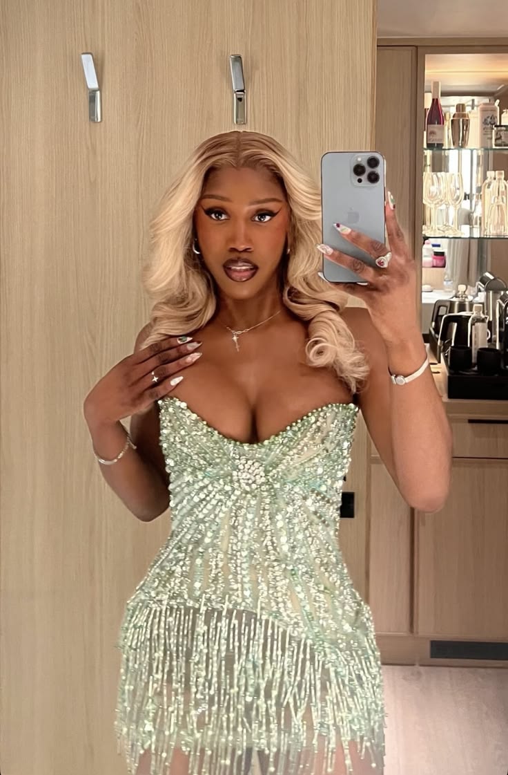 Shimmering Sheath Sweethart Mint Green Sequined With Beading for Prom Night Short Hoco Gown Homecoming Dresses RB6324