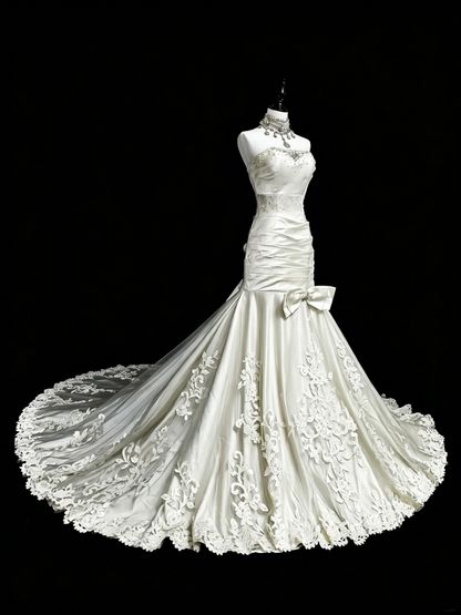 Einzigartige Hochzeitskleider Meerjungfrau Trägerlos Spitze Ärmellos Weiß Lange Brautkleid N3512