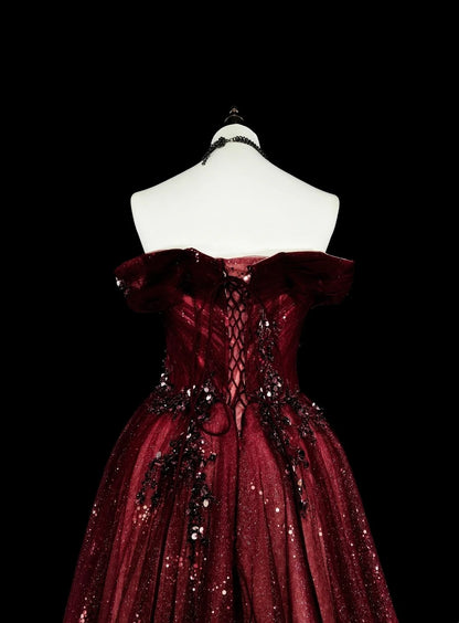 Robe de bal longue bordeaux à épaules dénudées, coupe trapèze et paillettes, ornée d'appliqués, référence N1777