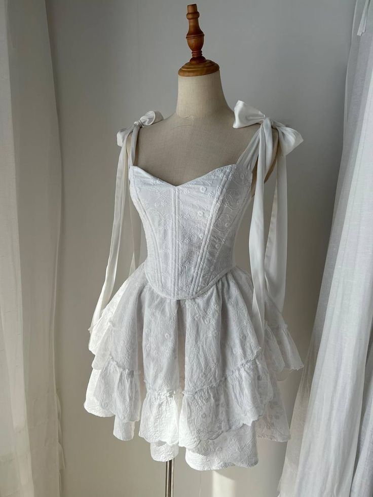 Süßes Ballkleid Sweetheart mit Schleifenträgern Weiße Spitze Abschlussballkleider Kurzes Geburtstagskleid RB4428