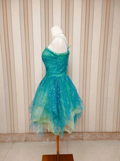 Mignonne robe de bal courte en tulle vert à fines bretelles pour cocktail ou bal de promo N4199