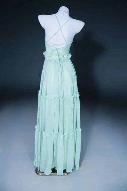 Elegante Ballkleider A-Linie Neckholder Salbeigrün Chiffon Rückenfrei Langes Abendkleid N3044