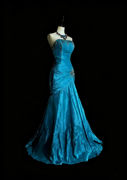 Robe de bal longue sirène vintage sans bretelles, années 2000, ornée de perles dorées, référence N1358