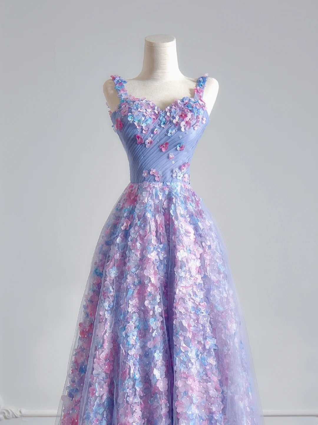 Robe de bal longue de soirée à bretelles spaghetti, coupe princesse, en tulle lilas fleuri, avec foulard intégré, référence N347