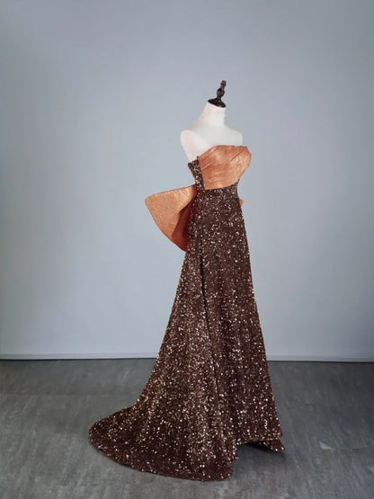 Robe de bal longue à sequins marron, coupe trapèze, sans bretelles, idéale pour les élèves de terminale (N1279)