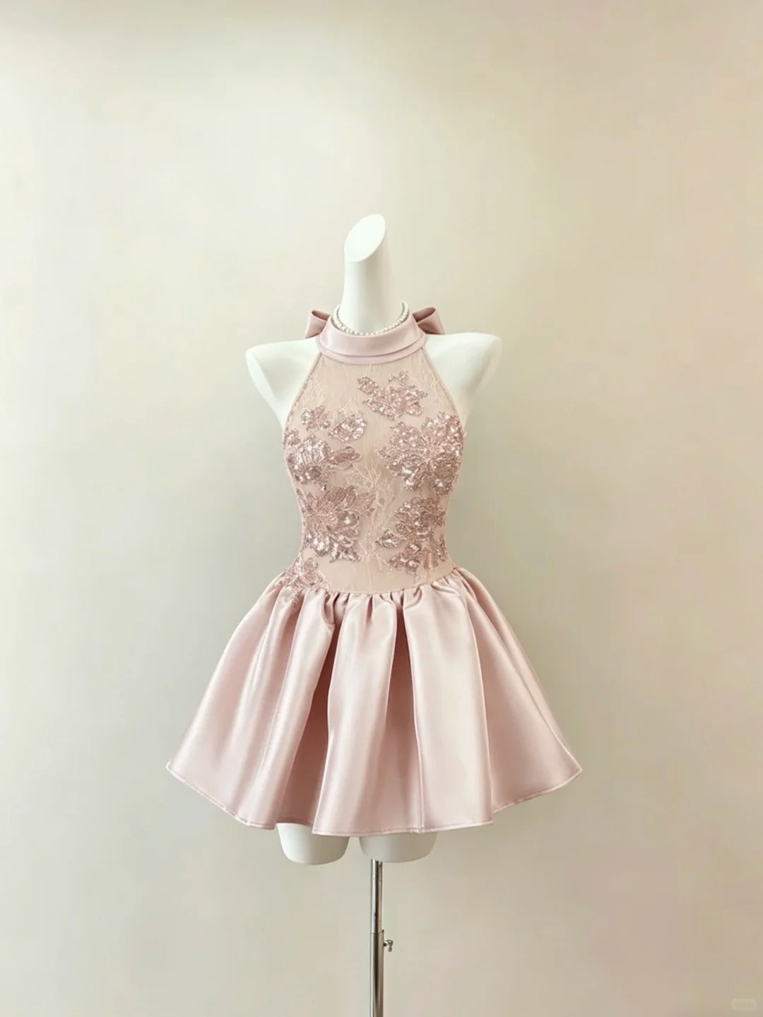 Superbe robe de bal rose fard à joues style licou avec dentelle Mini robes de remise des diplômes Inspo tenues de bal pour seniors RB4698