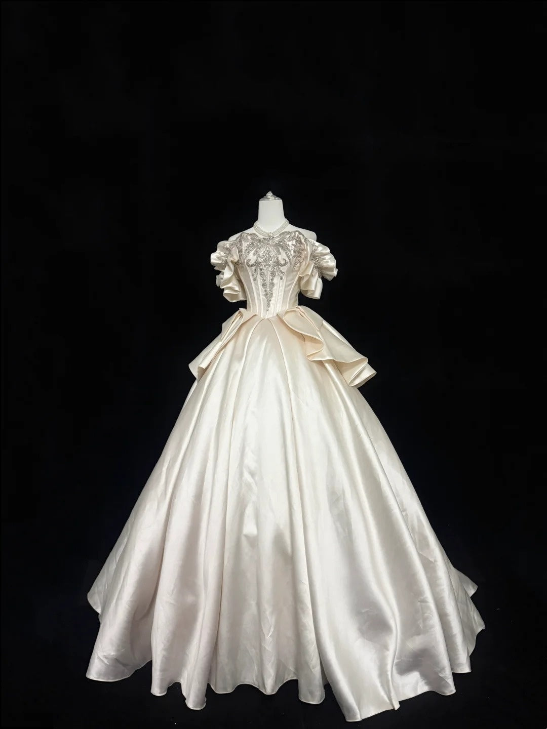 Sweet 15 Quinceanera Dress Ball Gown Off Shoulder Champagne Satin With Sleeves Long 15th Birthday Gown RC0327
