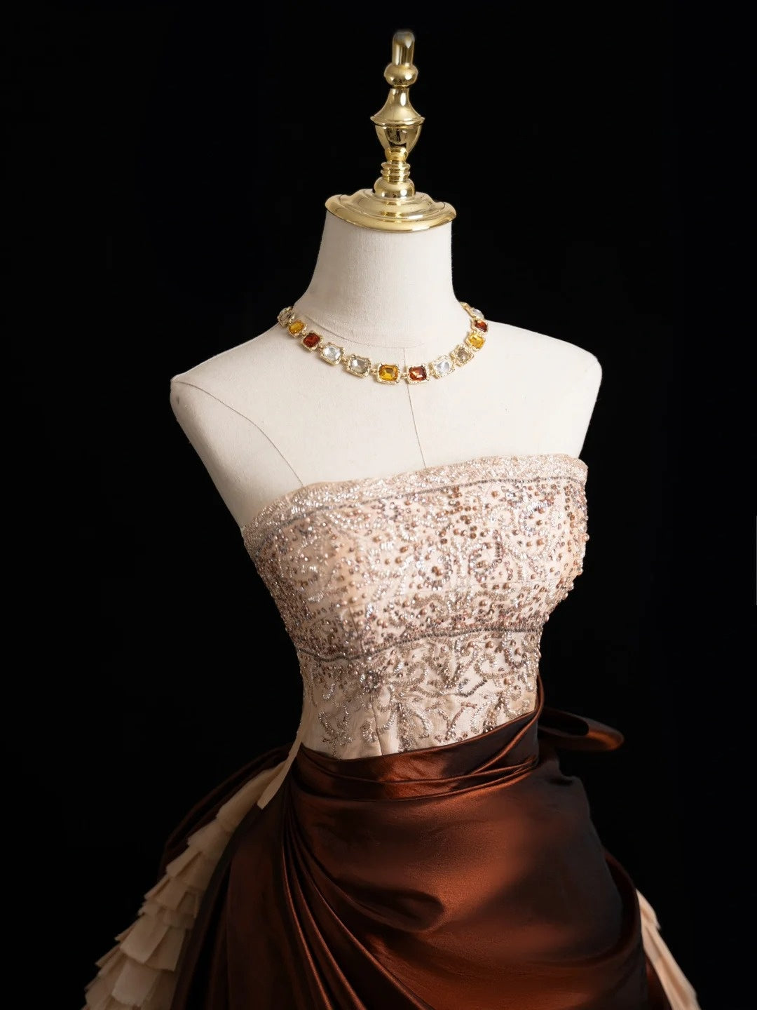 Robe de bal sobre sans bretelles, haut champagne à perles, jupe marron, robe de soirée longue, robe de bal longue, robe de soirée formelle N272
