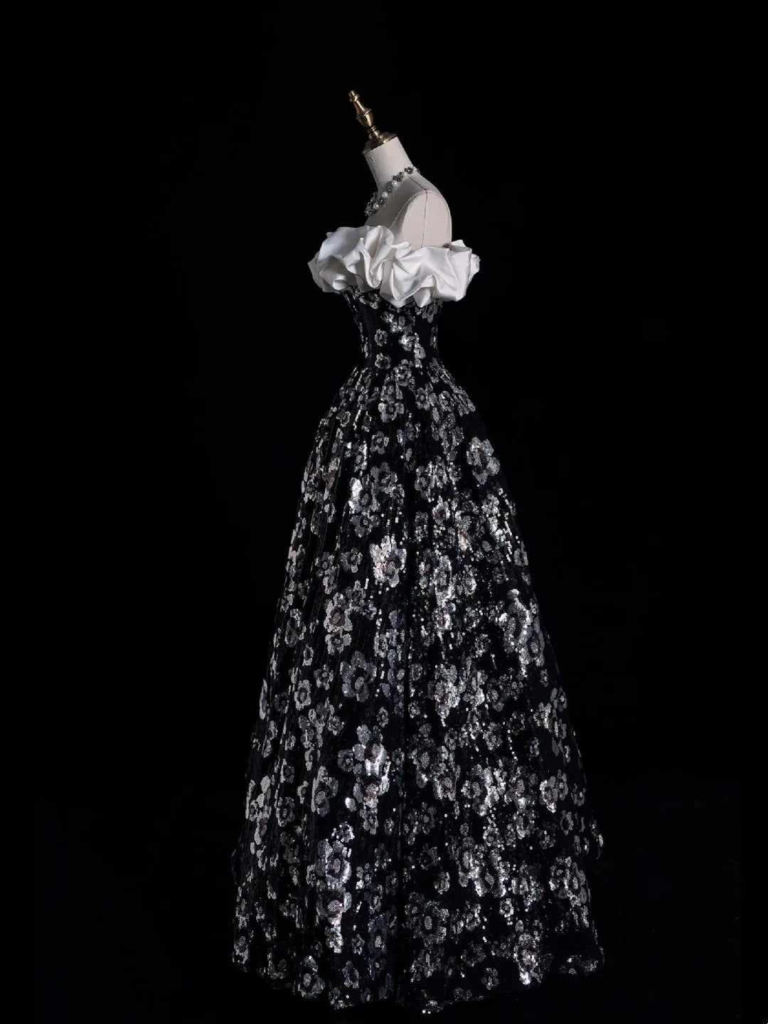Robe de bal sobre à épaules dénudées, sequins floraux noirs, tenue de soirée pour jeunes filles (N1166), robe de bal longue pour adolescentes