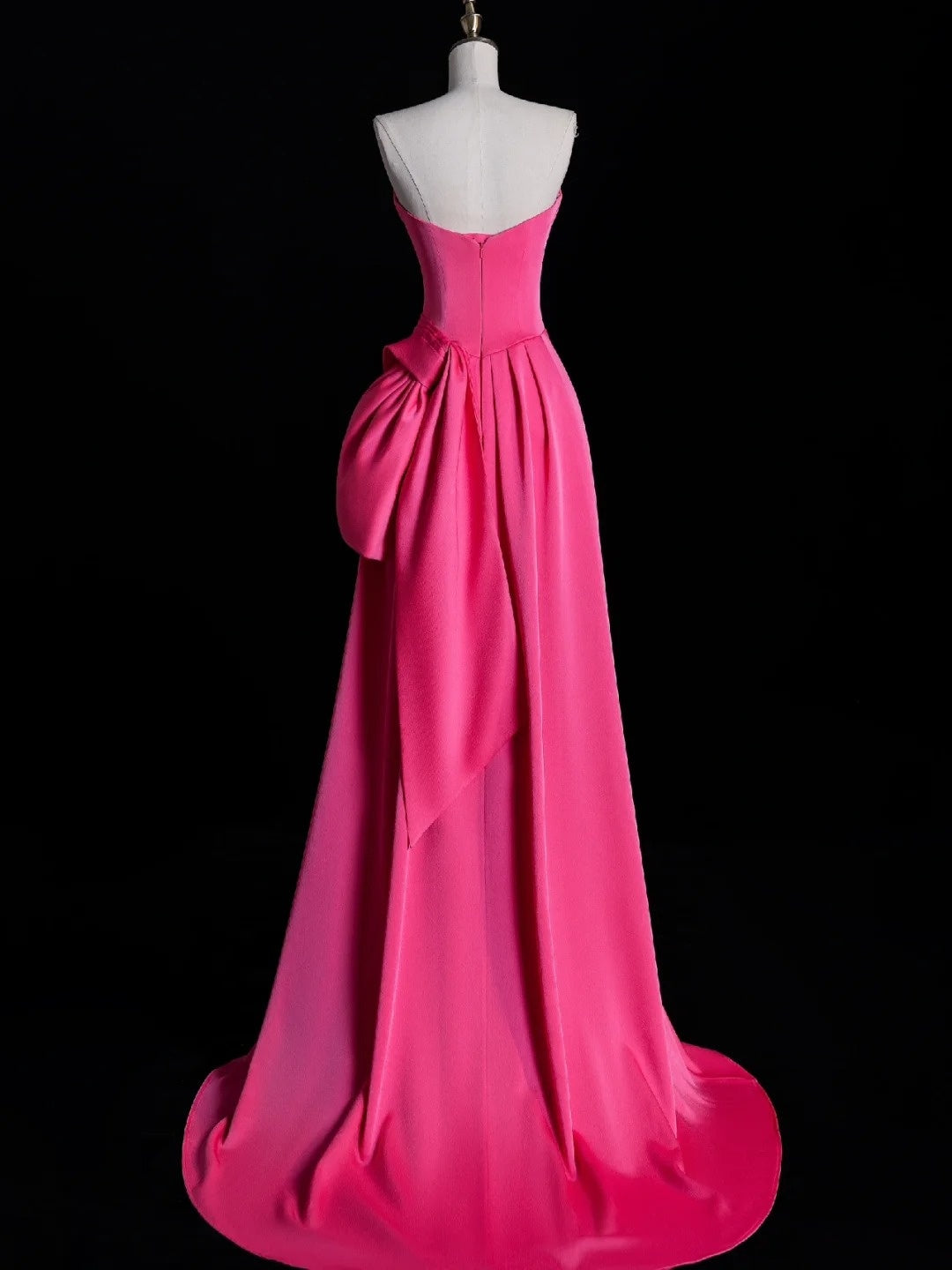 Einfaches, trägerloses, plissiertes, langes Meerjungfrauen-Abendkleid aus rosa Satin mit Satin-Details, Abendkleid N849