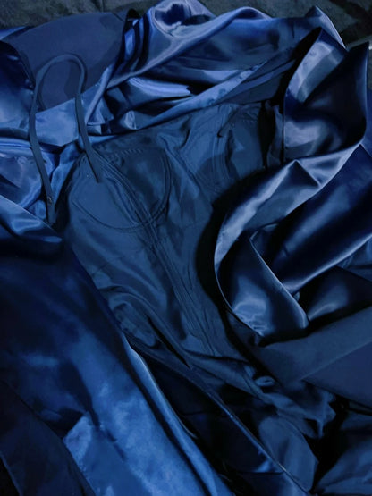 Elegante Ballkleider Meerjungfrau Spaghetti-Träger Marineblau Mit Umhang Ärmelloses Langes Abendkleid N2880