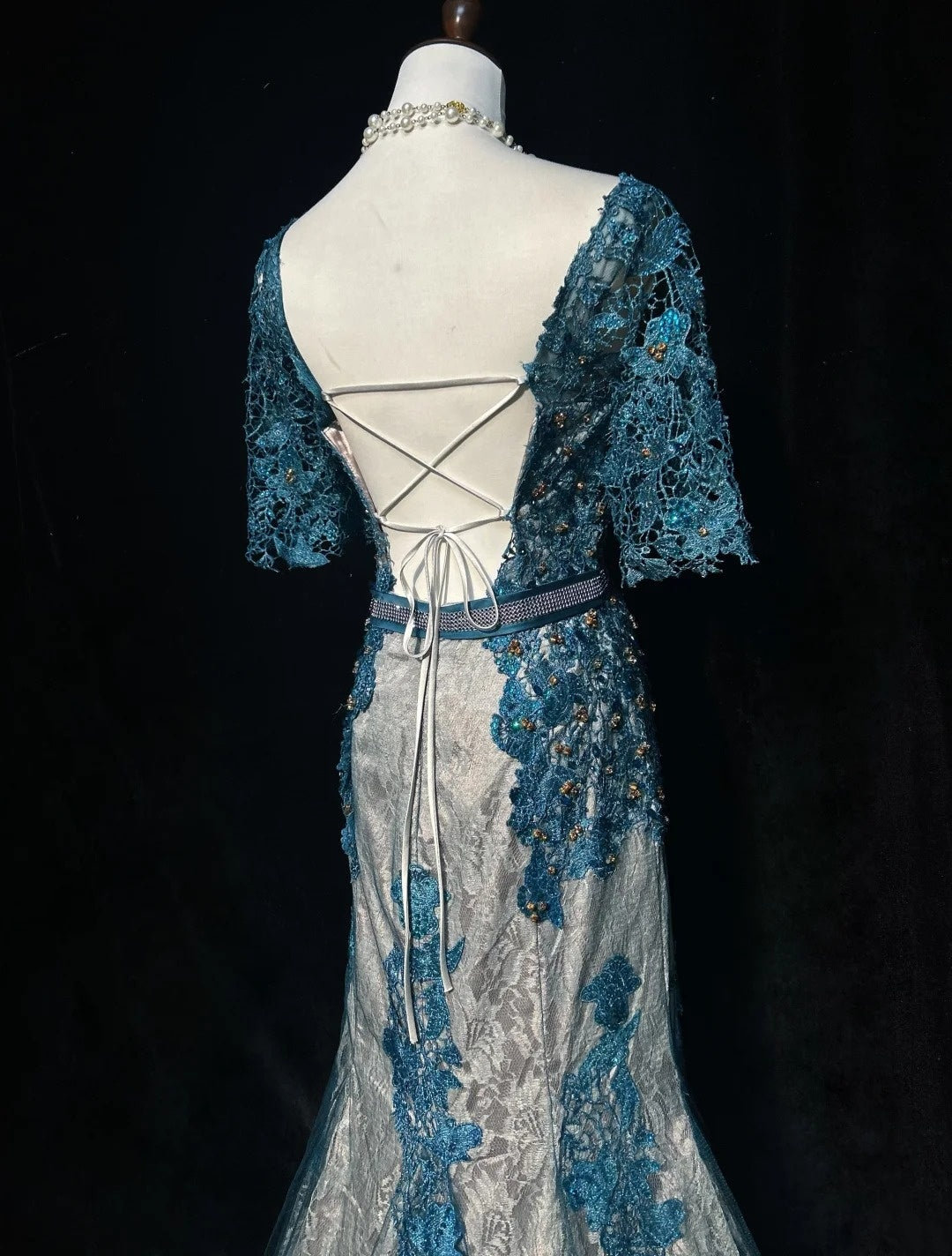 Inspiration Robes de bal vintage Sirène Dentelle Bleu Tulle Dentelle Années 80 avec Appliques Robes de soirée N3366