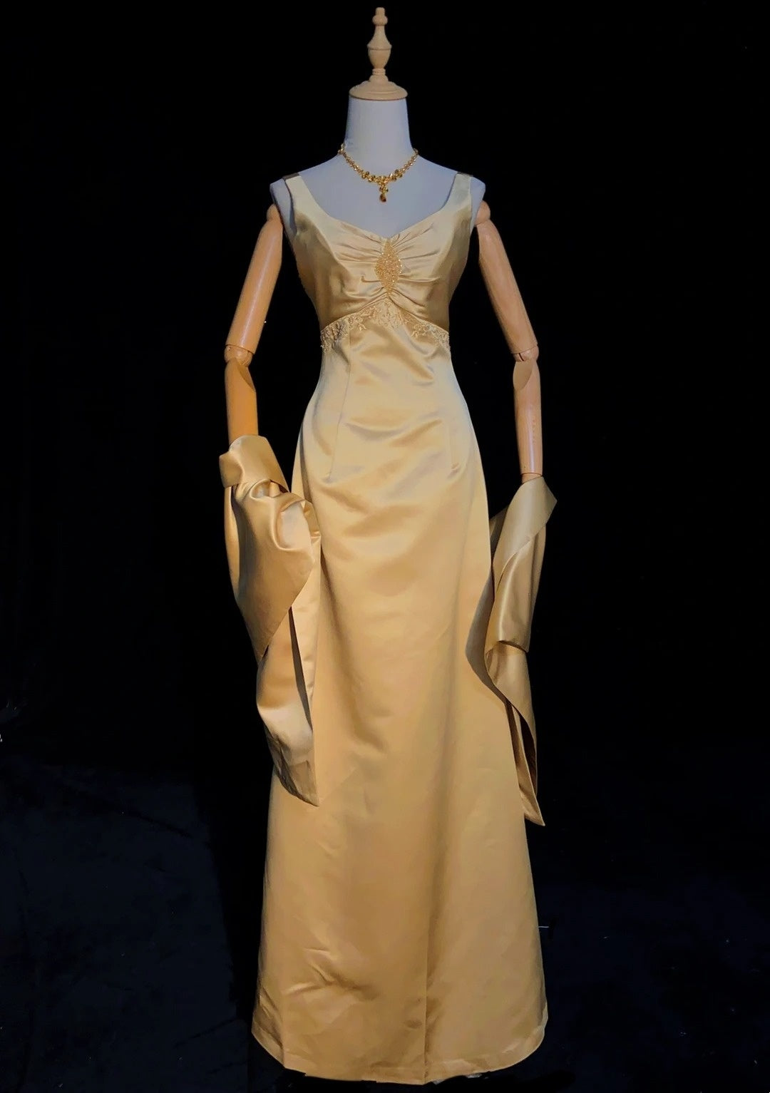 Vintage Prom Dresses Inspo A Line Gold Satin 90s With Beading Cape For Women Formal Gowns N3340