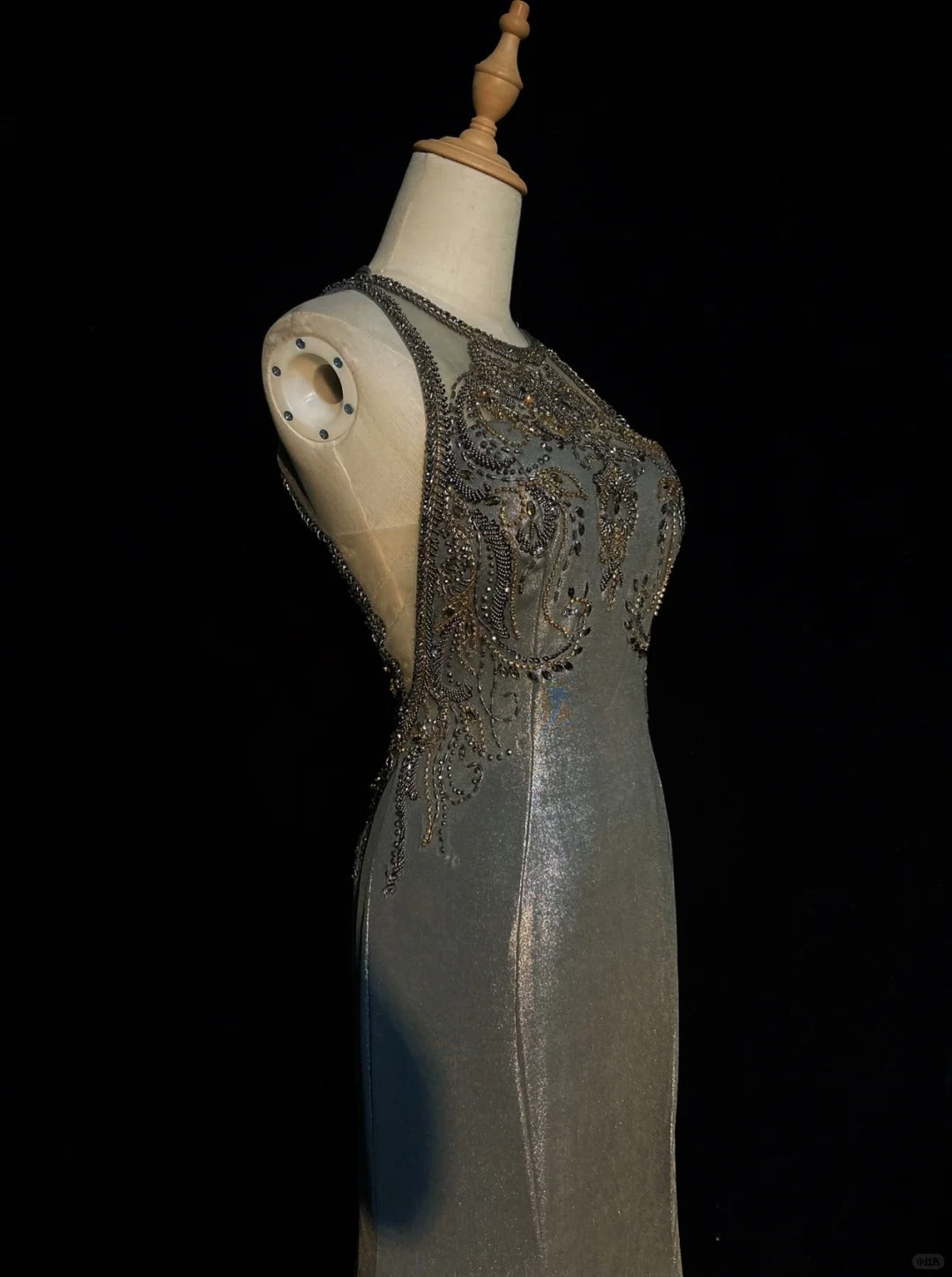 Reizende Ballkleider Meerjungfrau Scoop Grau mit Perlen Lang Formelle Abendgarderobe N3689
