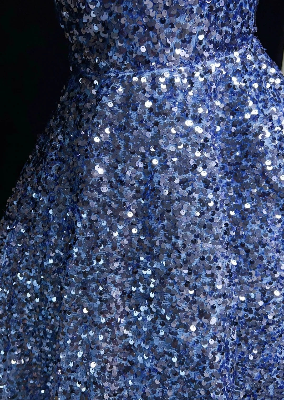 Jolie Robe de Bal Courte à Bretelles Fines Bleue Pailletée Robe de Soirée N2440