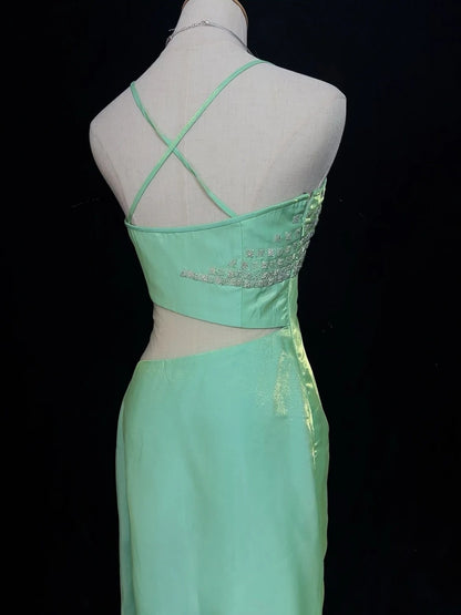 Robes de bal de promo glamour gothiques Robe de soirée semi-formelle sans manches vert menthe à bretelles spaghetti et perles N3801