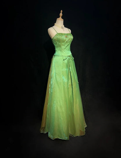 Elegante Abschlussballkleider Ballkleid Spaghettiträger Grüne Organza mit Perlen Lange formelle Robe N2914