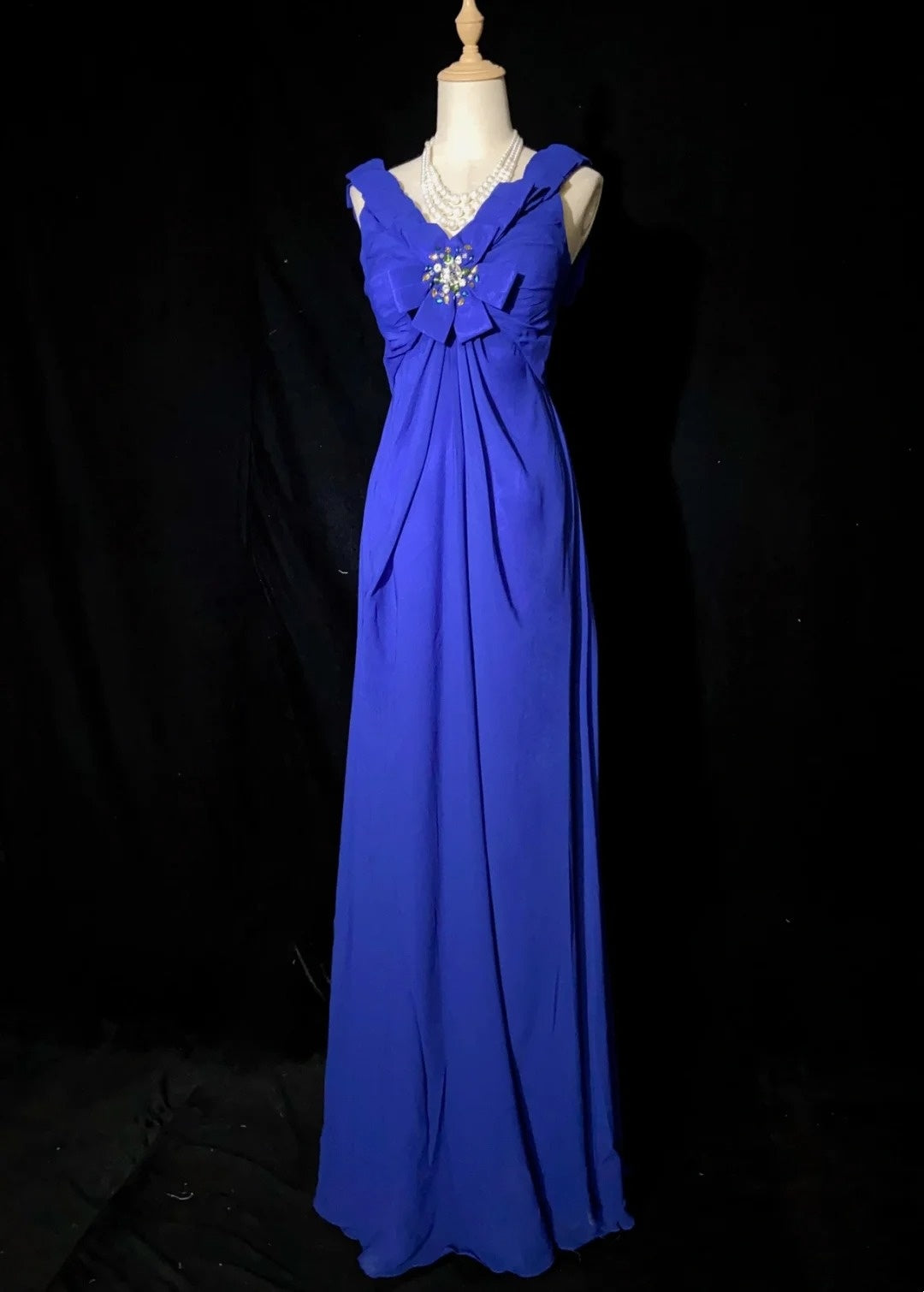 Robes de bal vintage A-Line Col en V Bleu roi Mousseline Longue Années 1990 Avec perles Robes de soirée N3352
