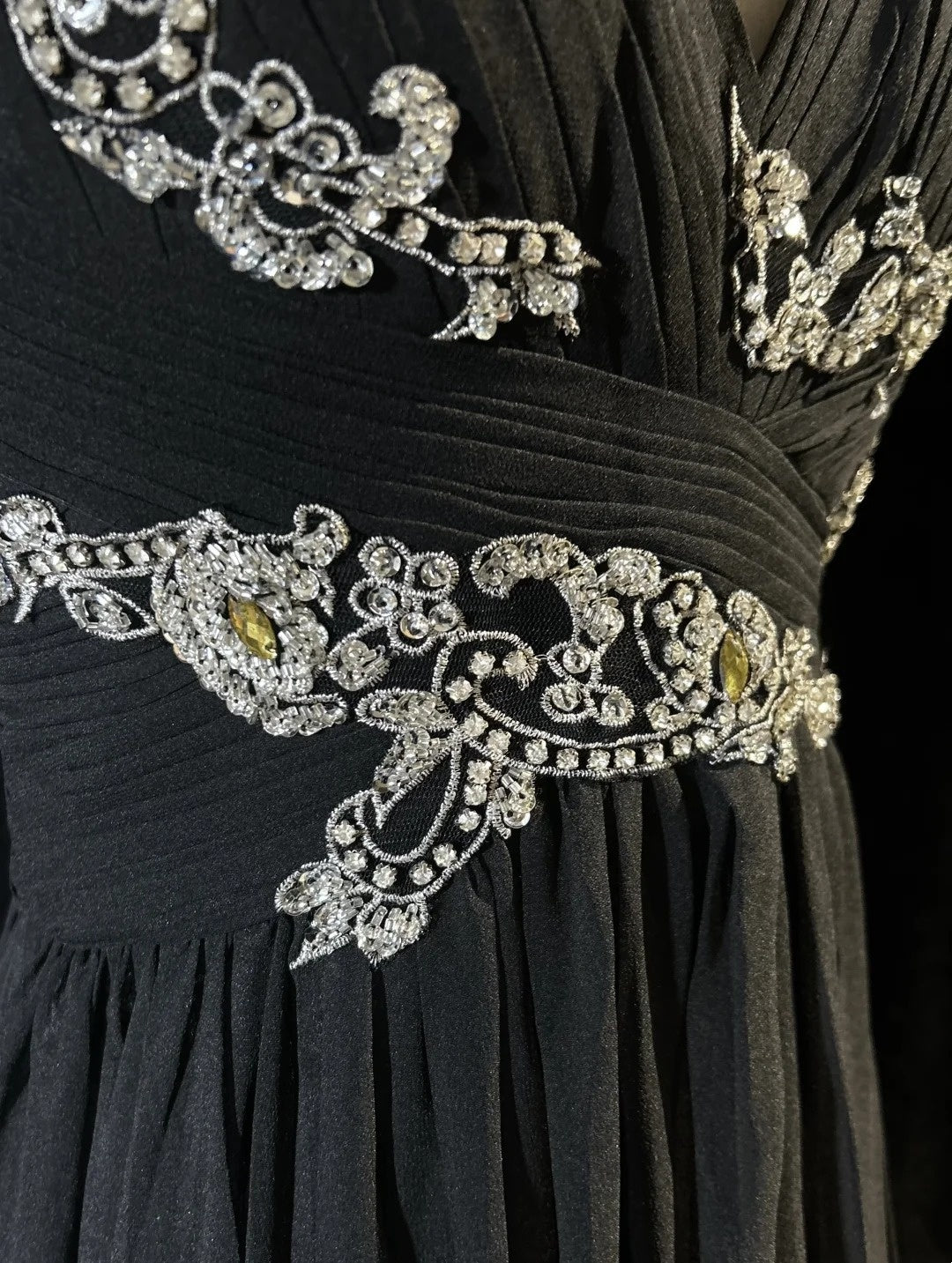 Vintage Prom Dresses A line V Neck Black Tie Chiffon 80s With Beading Long Formal Evening Outfits N4221
