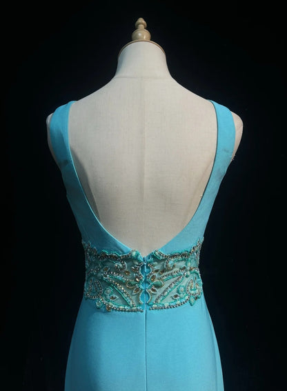 Jolies robes de bal de fin d'année courtes mini en satin bleu clair col rond N2441